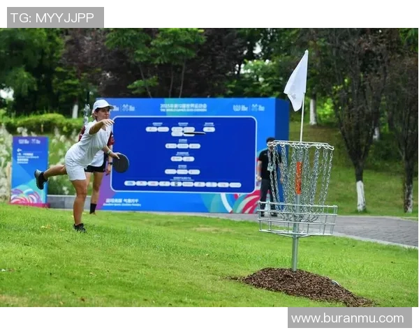 成都飞盘队快攻战术分析与比赛表现的得失总结
