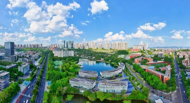 乐鱼·体育官方网站“绿”动新重庆｜探究油烟管理“暗码” 留住清爽“炊火气”