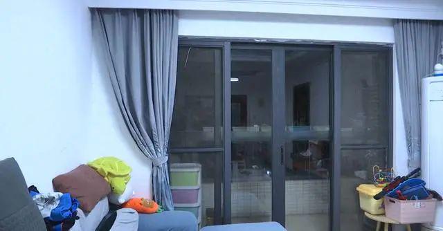 乐鱼电子一开窗就满屋滋味！业主赞扬：有窗不敢开熬煎了一全年